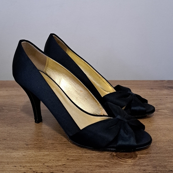J. Crew Black Heels Women's Size 8 Fabric Upper Bow Open Toe Gold Made in Italy - Picture 1 of 16